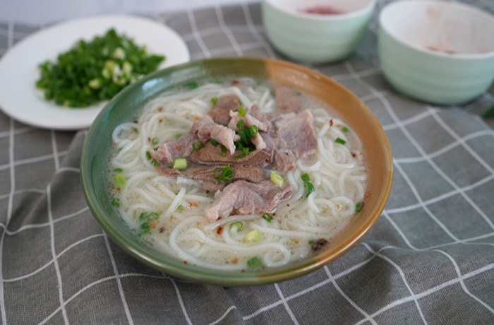 班玛原味汤粉王培训